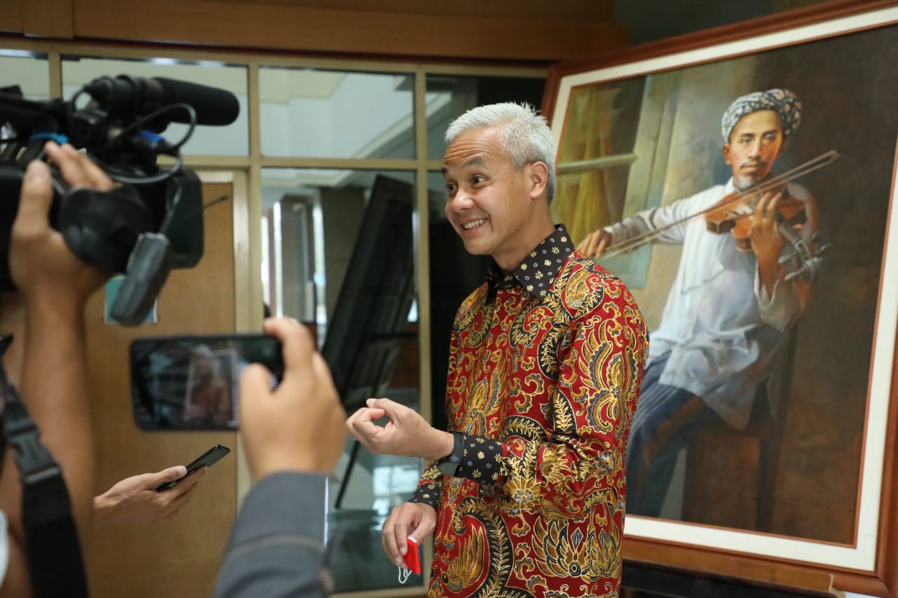 Gubernur Jateng Ganjar Pranowo di Kantor PP Muhammadiyah.