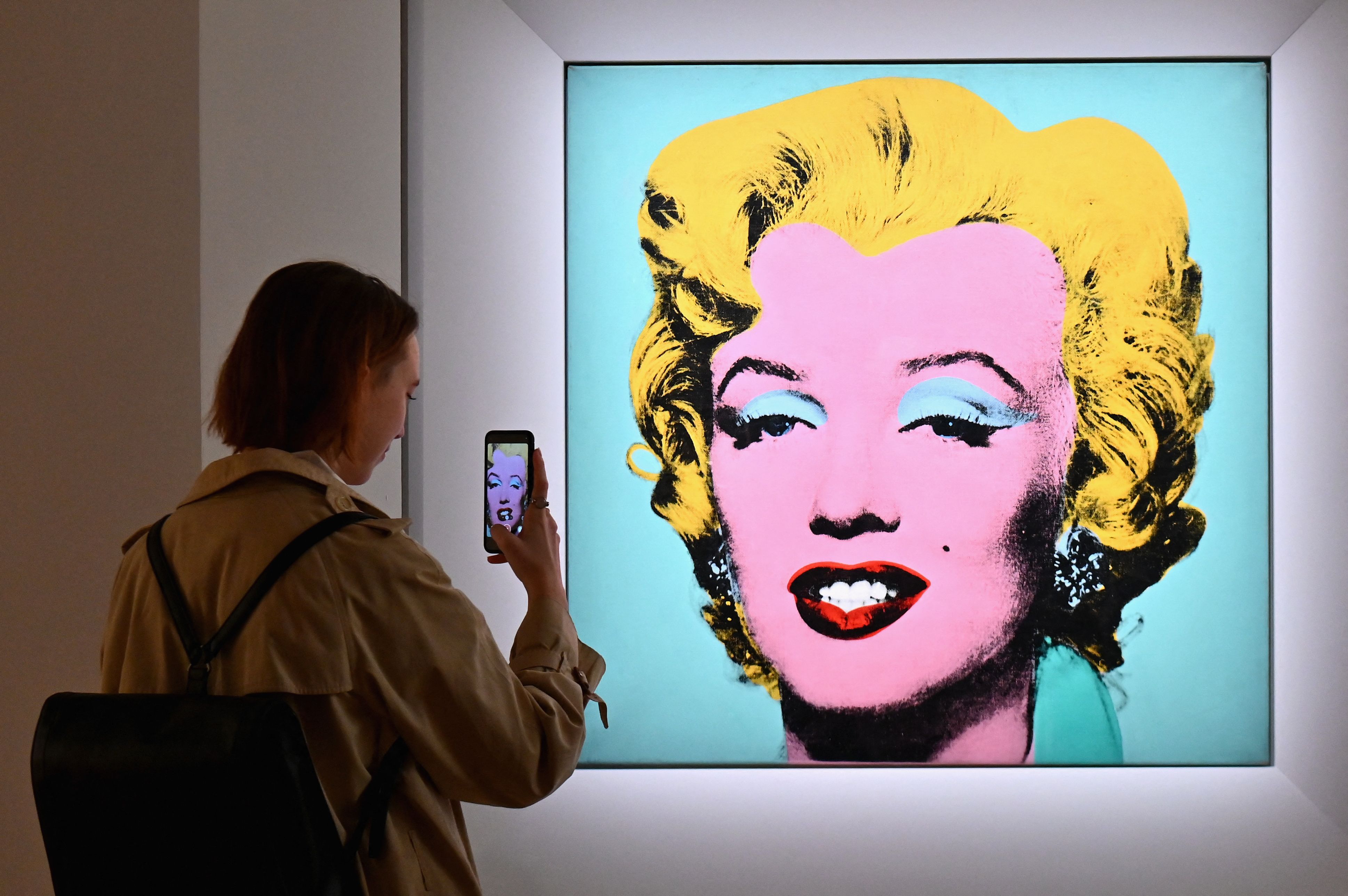 Lukisan Shot Sage Blue Marilyn karya Andy Warhol