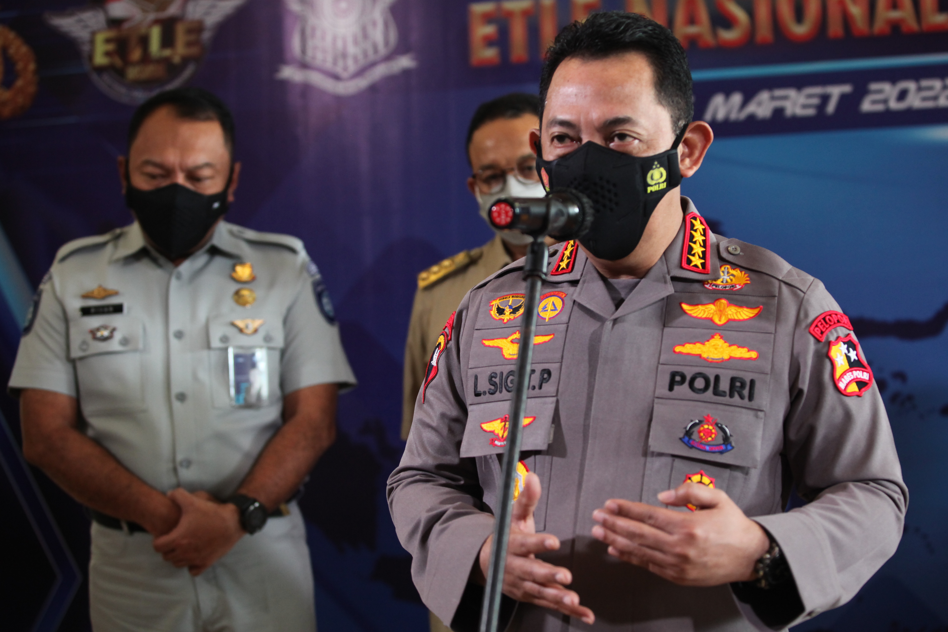 Tekan Kepadatan Arus Balik, Kapolri Minta Masyarakat Manfaatkan WFH