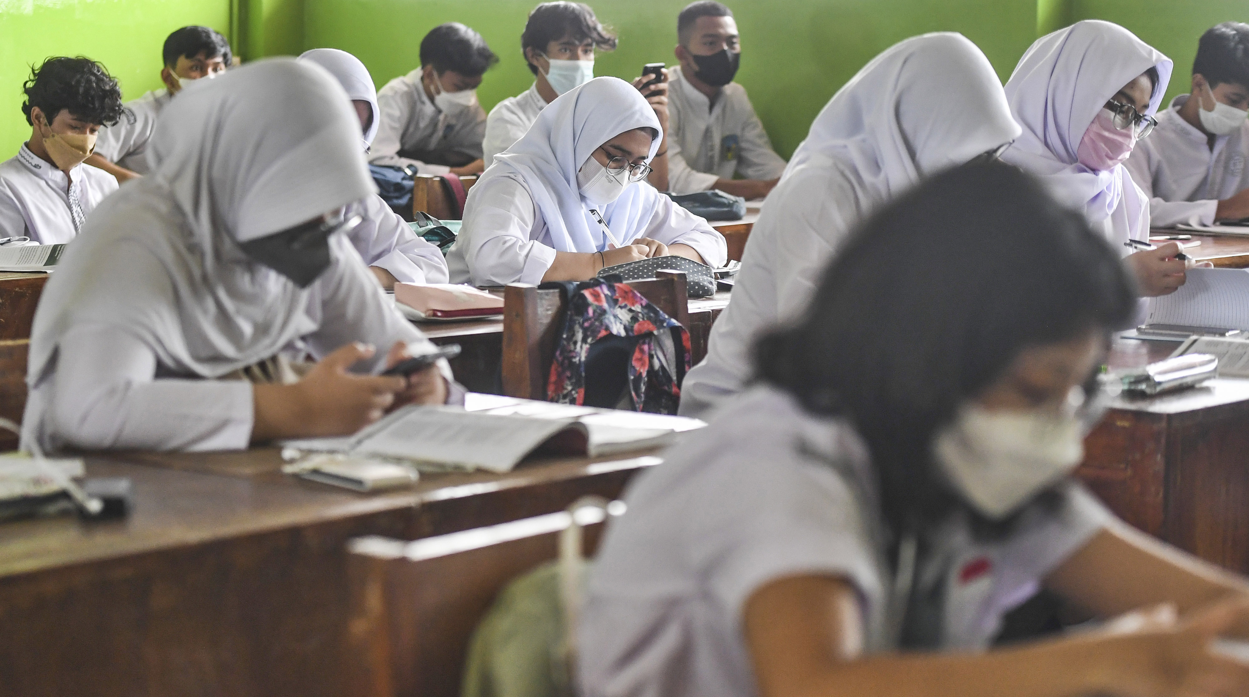 Ilustrasi PTm 100 persen