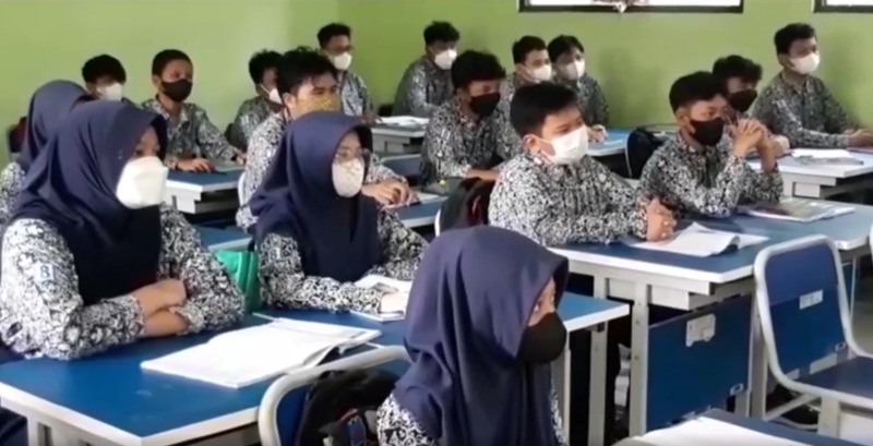 PTM 100 % Hari Ini Diterapkan di Bekasi