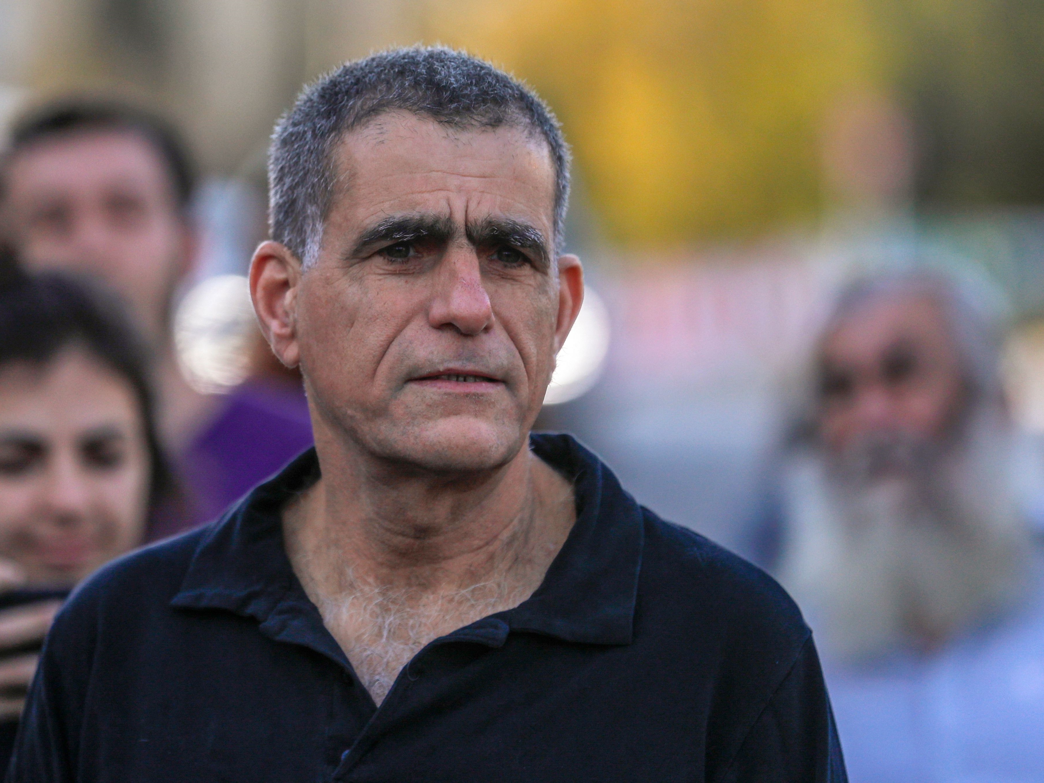 Anggota Knesset Israel dari Partai Meretz Mossi Raz ikut berdemonstrasi bersama aktivis Palestina, Israel, dan asing untuk Sheikh Jarrah.