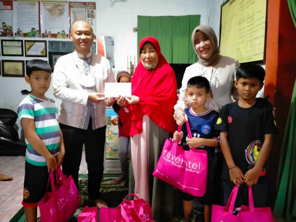 Kegiatan CSR Favehotel Hyper Square Bersama Panti Asuhan Al Hidayah