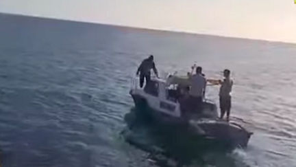 Kapal Ladang Pertiwi tenggelam, sejumlah penumpang yang hilang masih dicari.