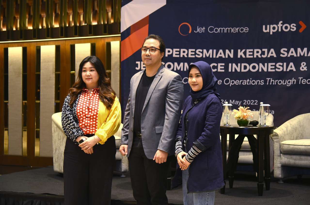 Peresmian kerja sama antara Jet Commerce Indonesia dan UPFOS