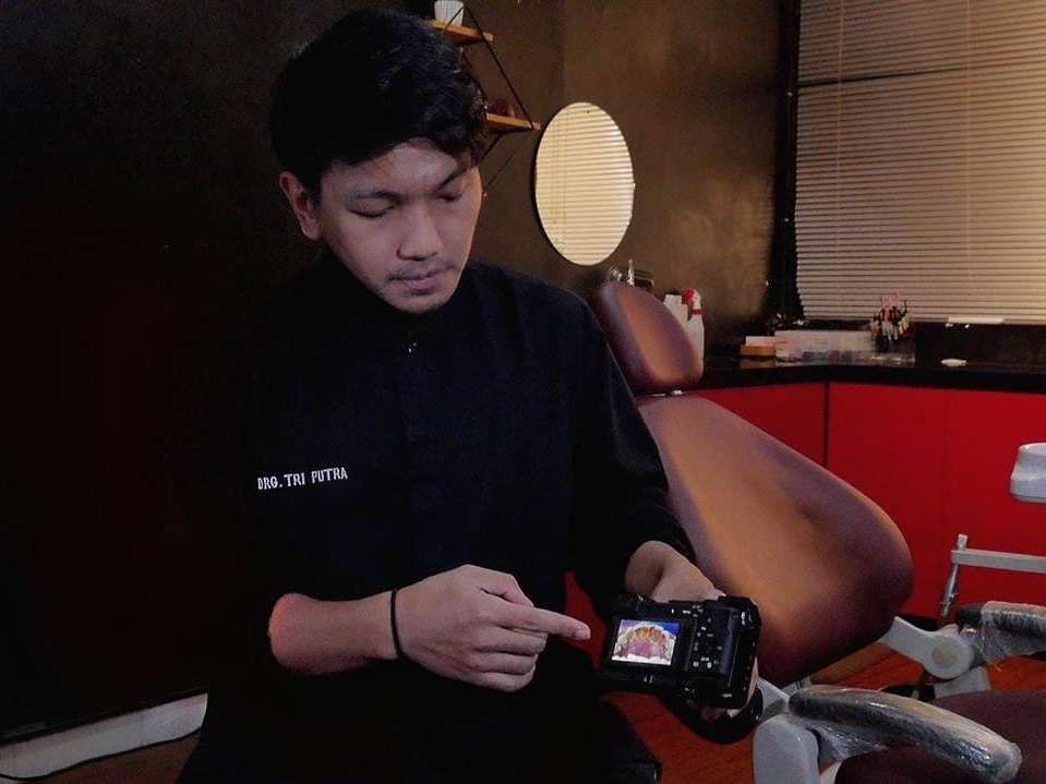 Dokter gigi Muhammad Try Utomo Insana Putra.