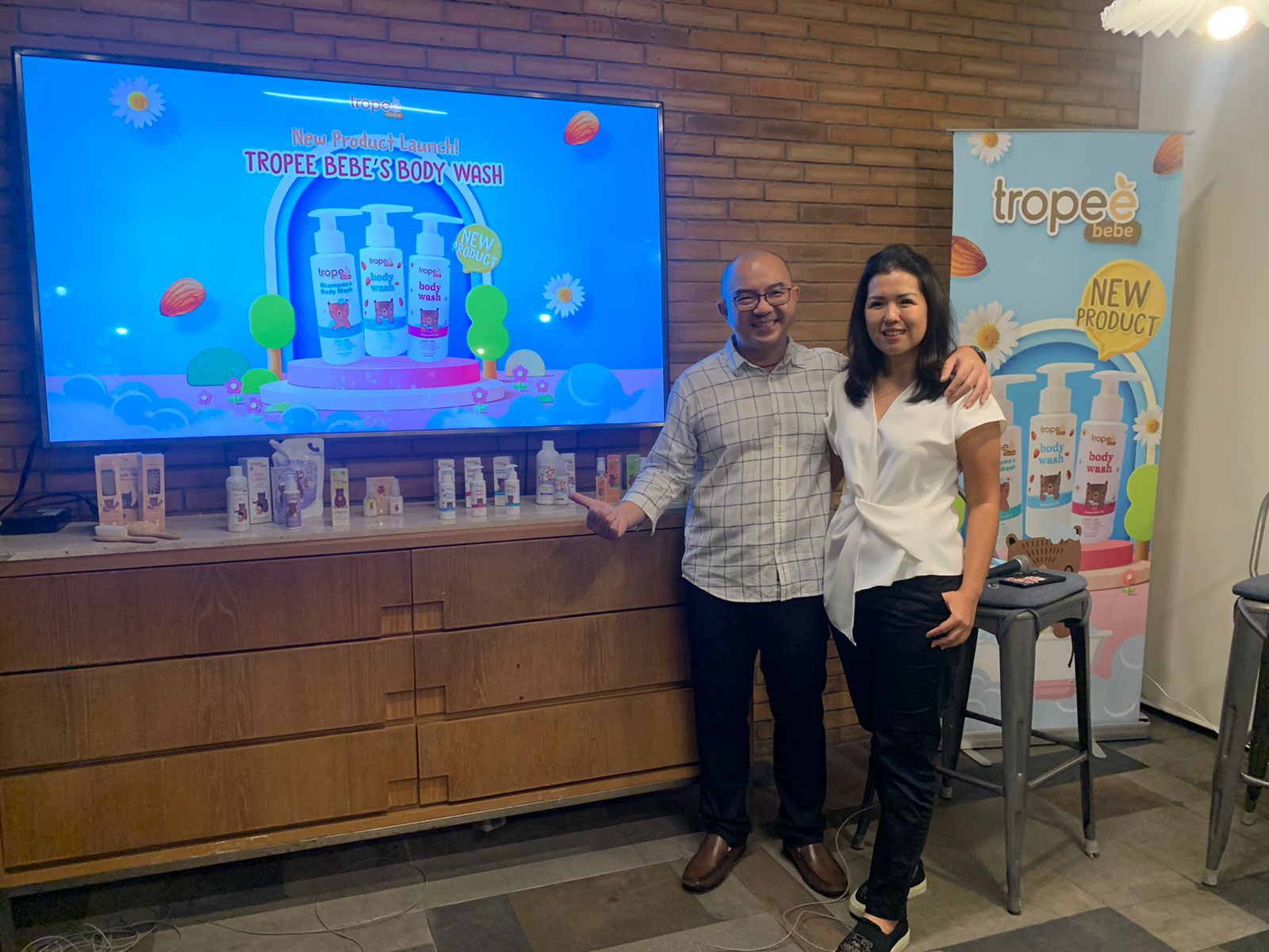 Founder Tropee Bebe,  Idrus Halim dan Devi Luciana.