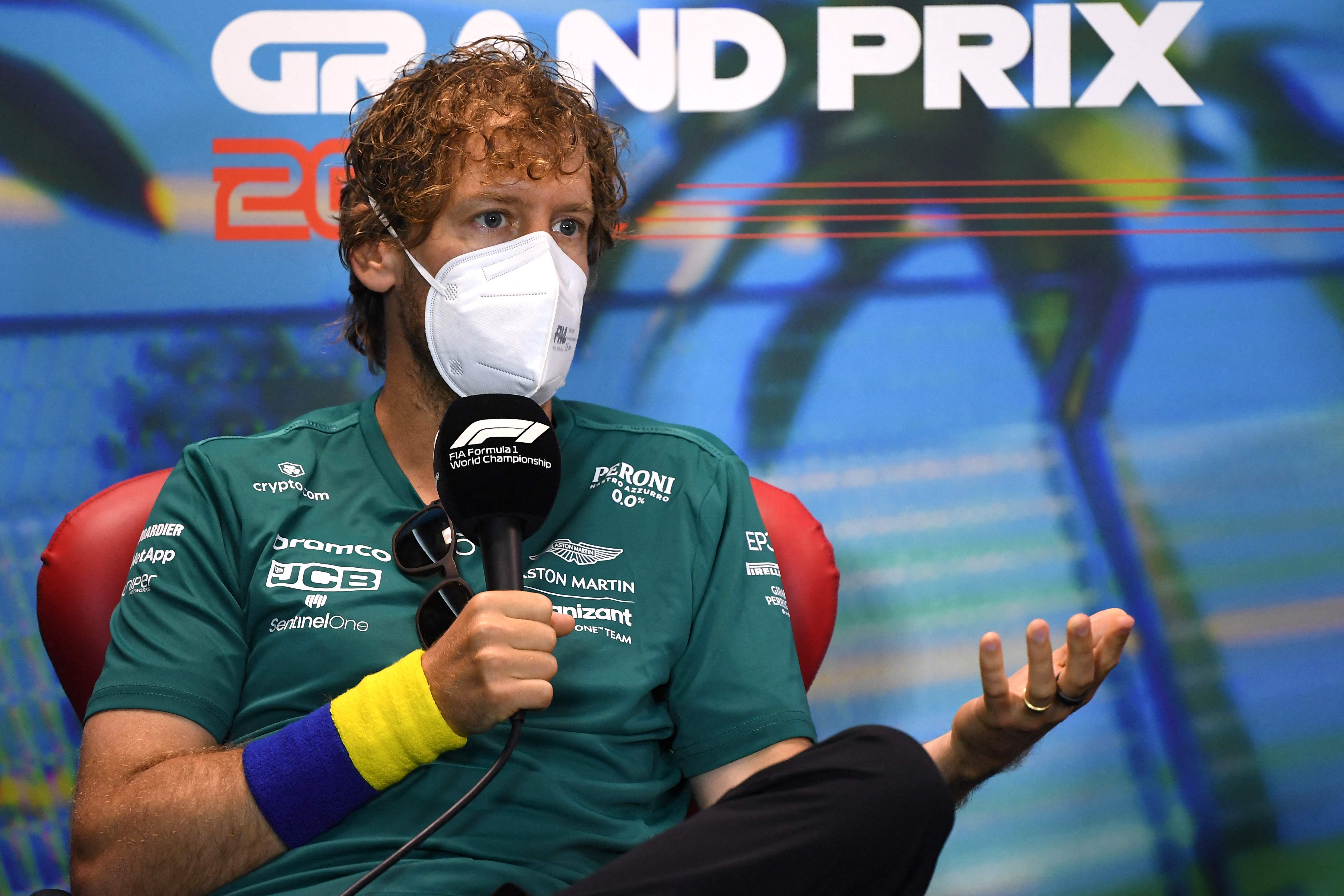 Pembalap Aston Martin Sebastian Vettel