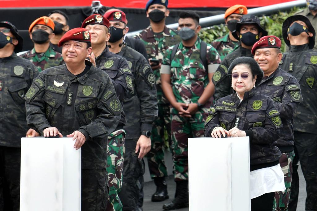 Kepala BIN Jenderal Pol (Purn) Budi Gunawan dan Presiden ke 5 Megawati Soekarno Putri meresmikan dua fasilitas dengan teknologi canggih di S