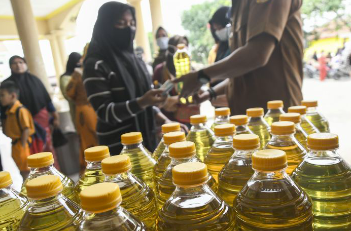 Ilustrasi - Minyak goreng.