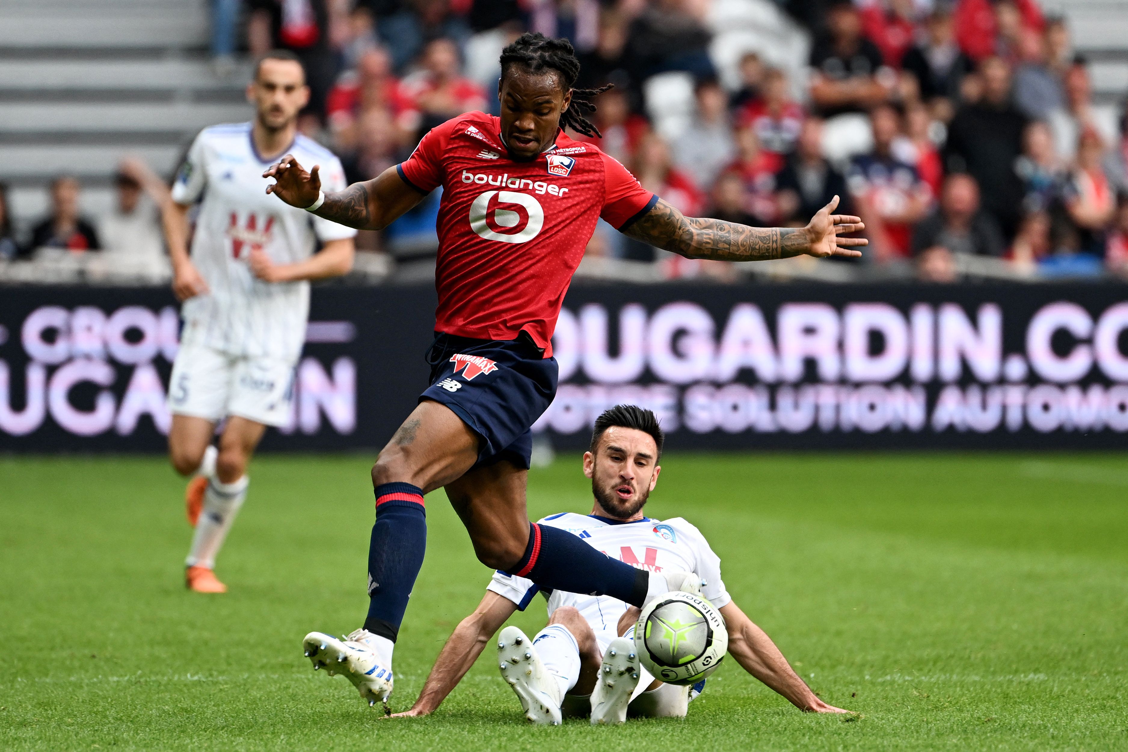 Gelandang Lille Renato Sanches (kiri)