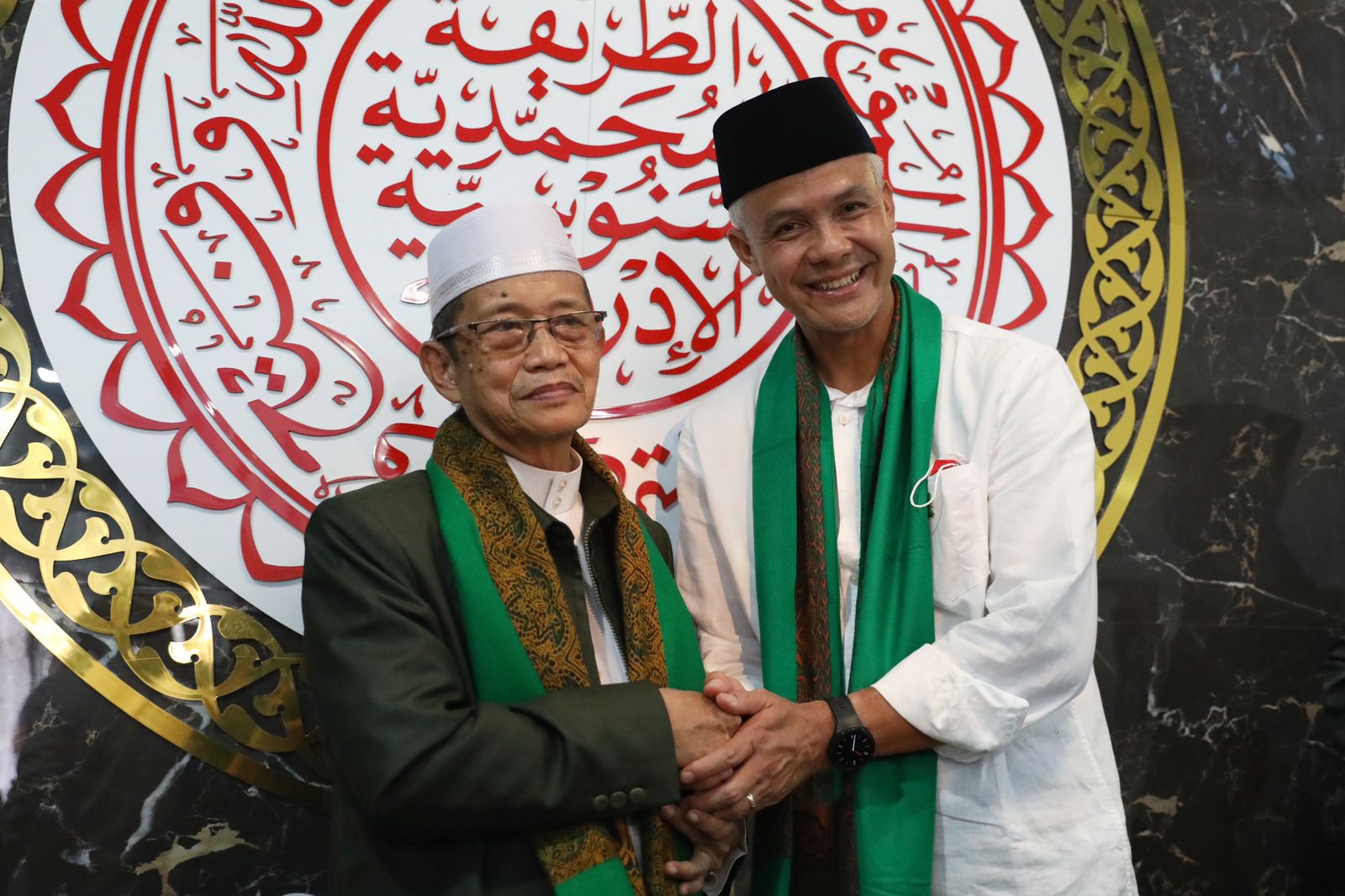 Gubernur Jawa Tengah Ganjar Pranowo sowan ke Ulama Kharismatik NU Makassar KH Burhanuddin