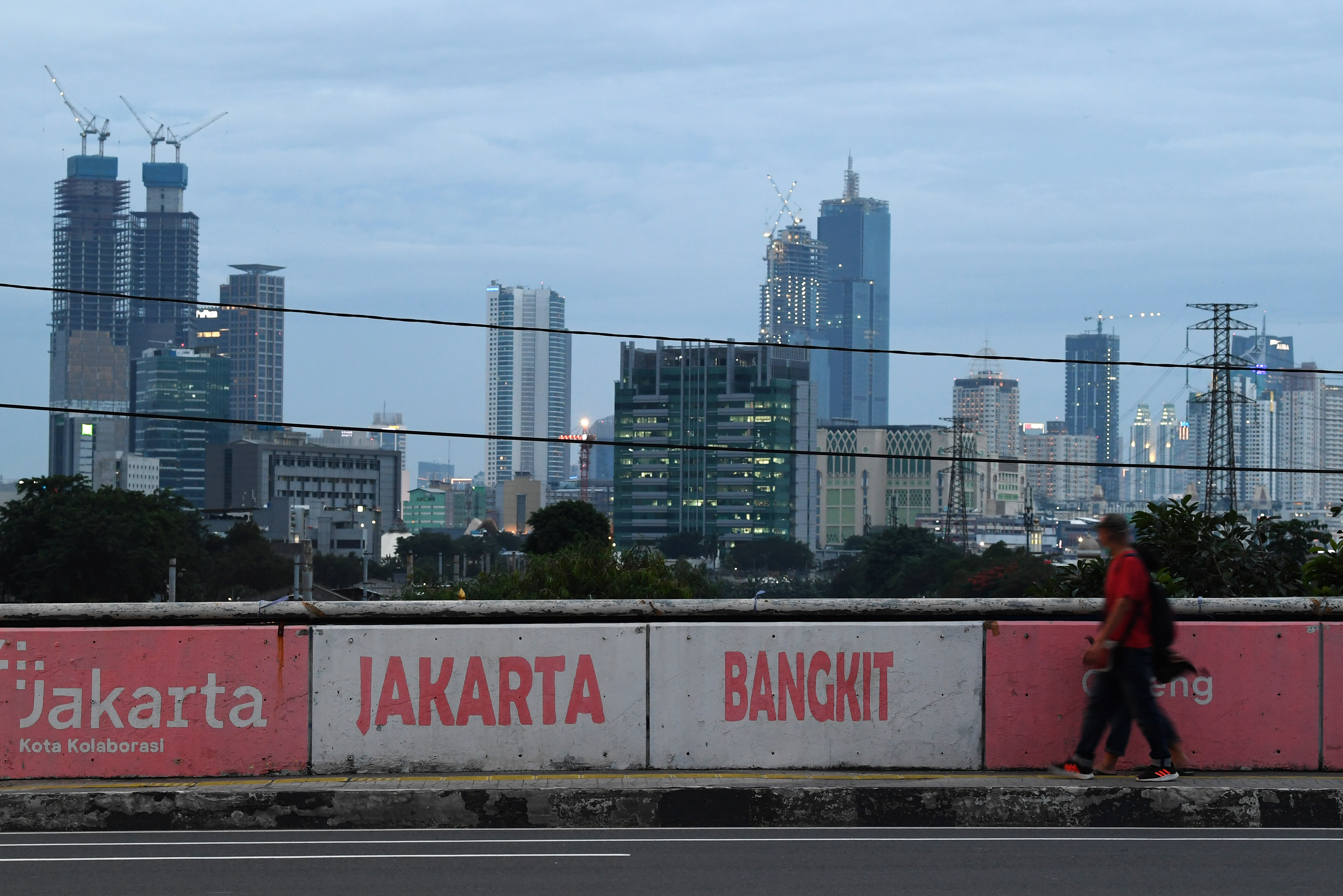 Pemprov DKI 5 Kali WTP, PKS: Anies Sangat Membanggakan