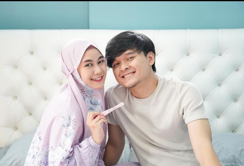 Pasangan selebritas Anisa Rahma dan Anandito Dwis 