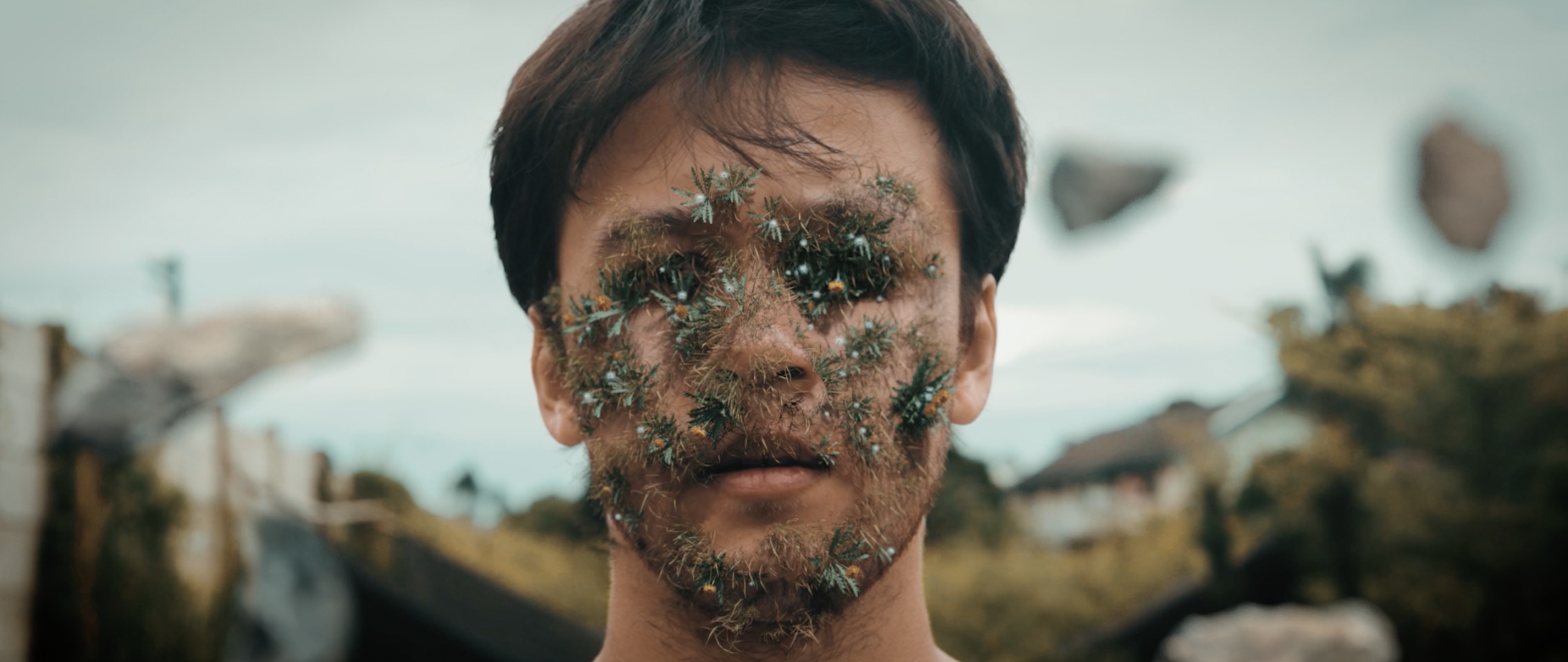 Cuplikan dari video klip Heave, Laurel Leaf