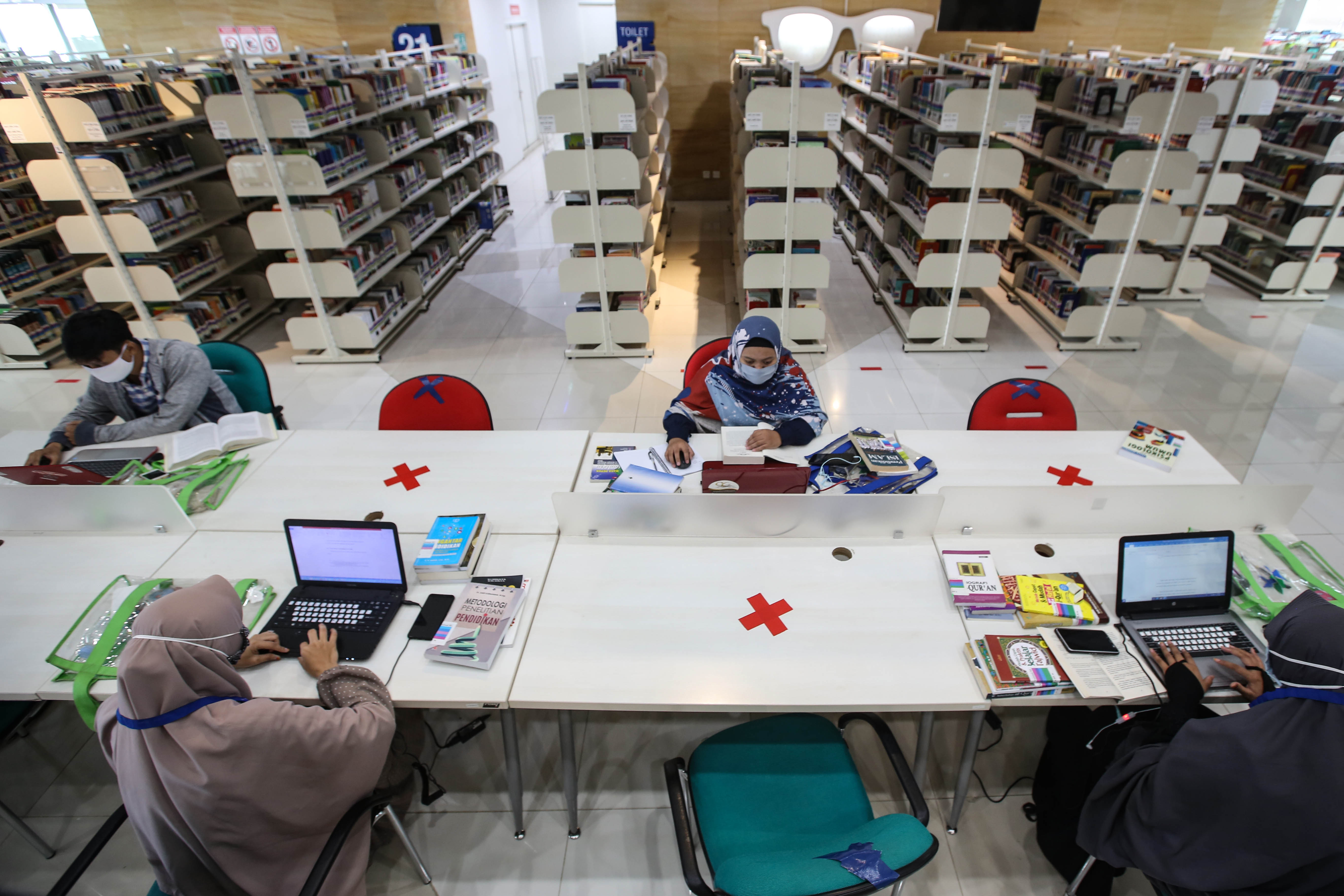 Menjadi Guru di Era Literasi