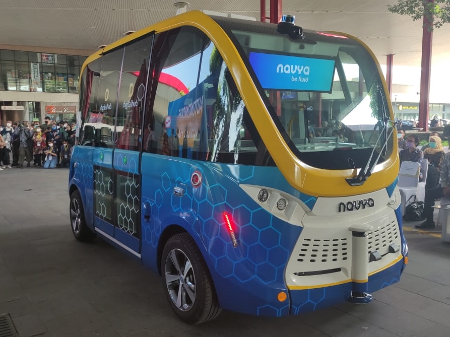 Mobil tanpa awak yang baru pertama kali hadir di Indonesia.