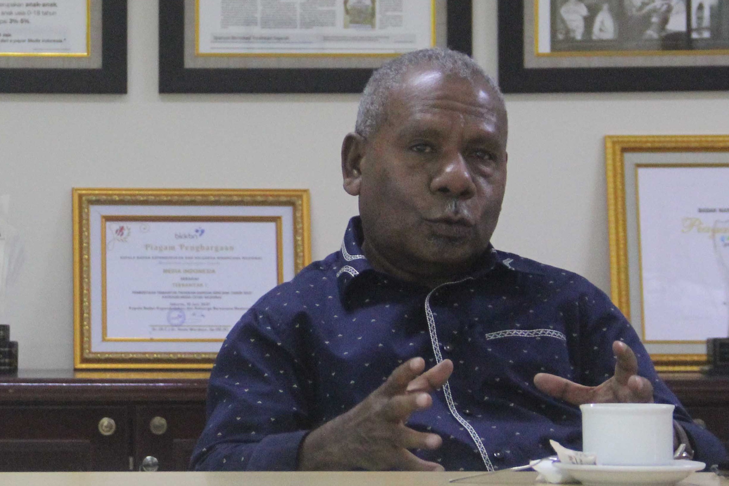 Bupati Jayapura yang juga Ketua Forum Kepala Daerah Wilayah Adat Tabi Prov. Papua Mathius Awoitau
