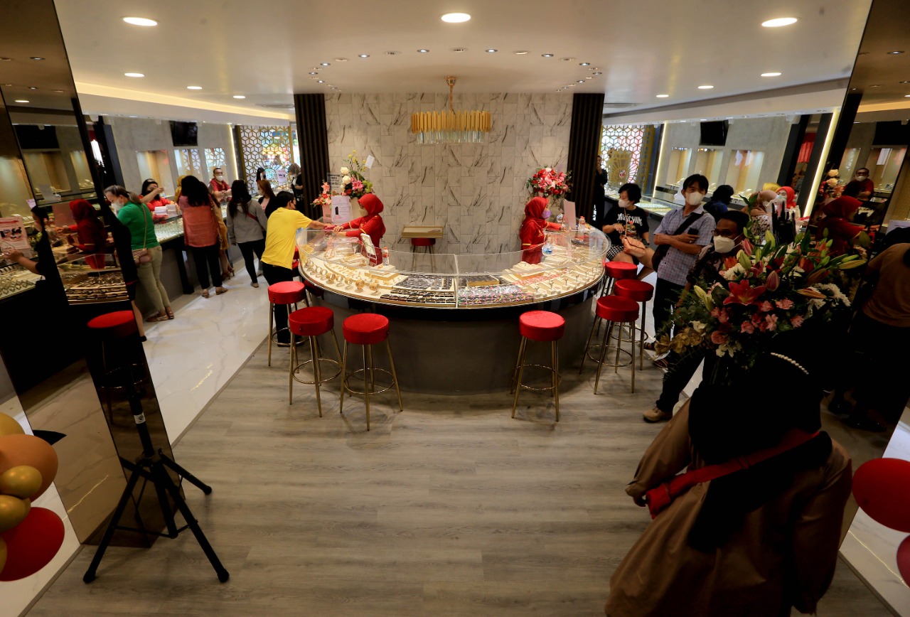 Grand opening  Sinar Fajar Signature  di area Pasar PD Jaya Cengkareng, Jakarta Barat.