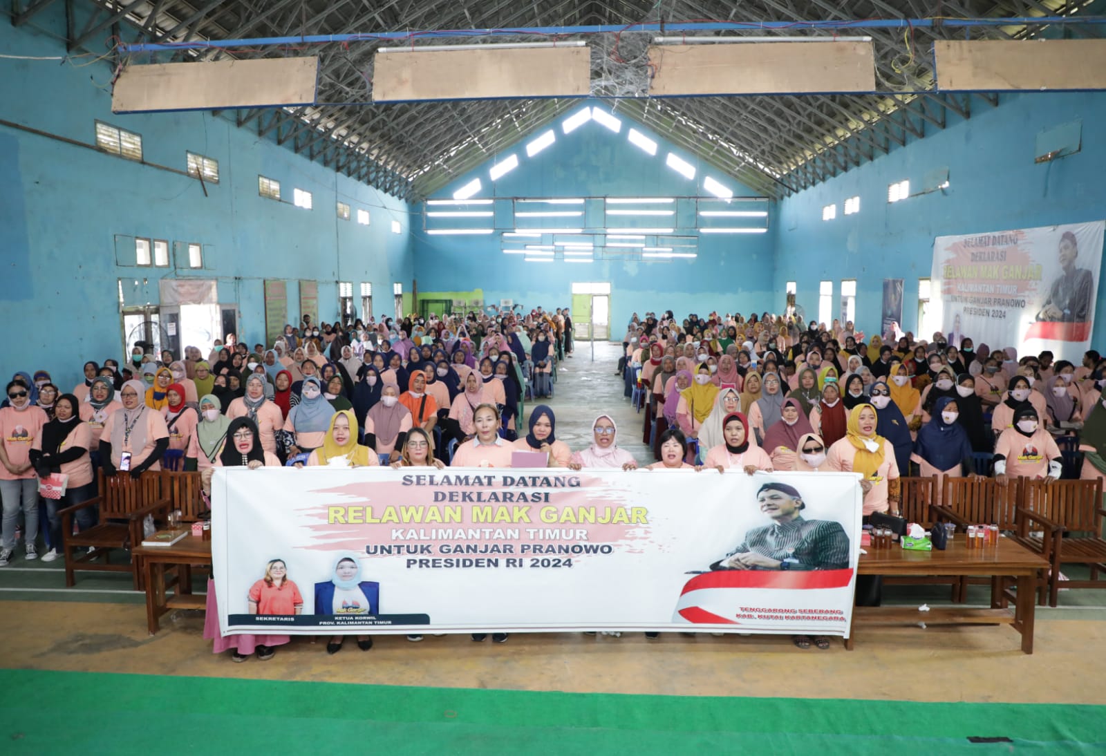 Emak-emak mengatasnamakan Mak Ganjar Provinsi Kalimantan Timur (Kaltim) mendukung Ganjar Pranowo maju di Pilpres 2024.