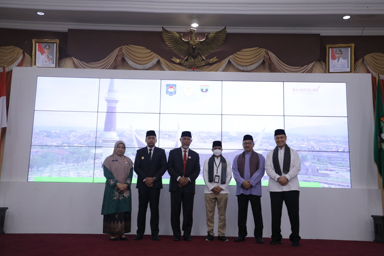 Gandeng Kemendagri dan ESQ, Pemprov Sumbar Luncurkan ASN BerAKHLAK