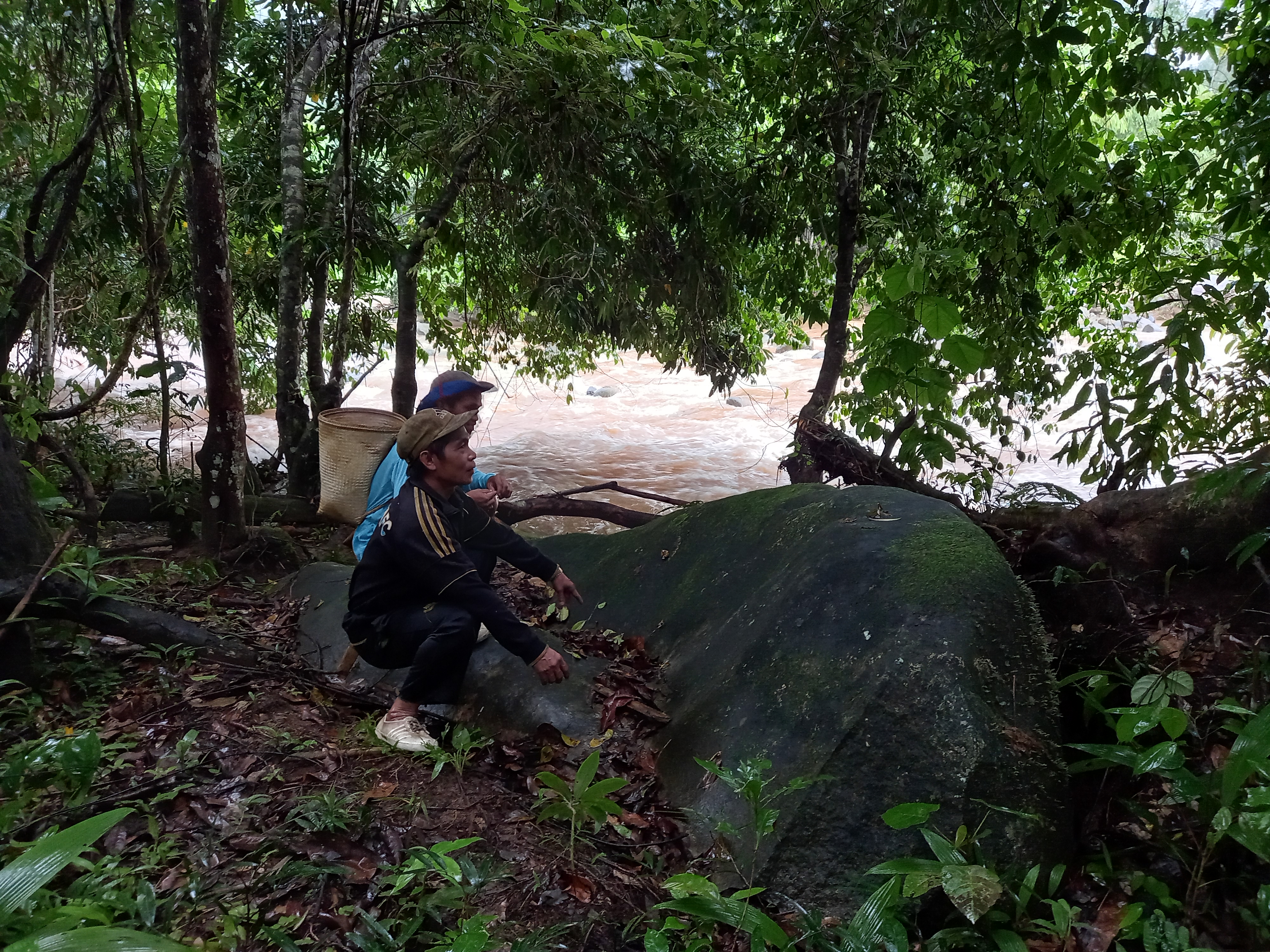 Legenda batu perahu di Desa Batu Perahu pedalaman Pegunungan Meratus, Kalimantan Selatan