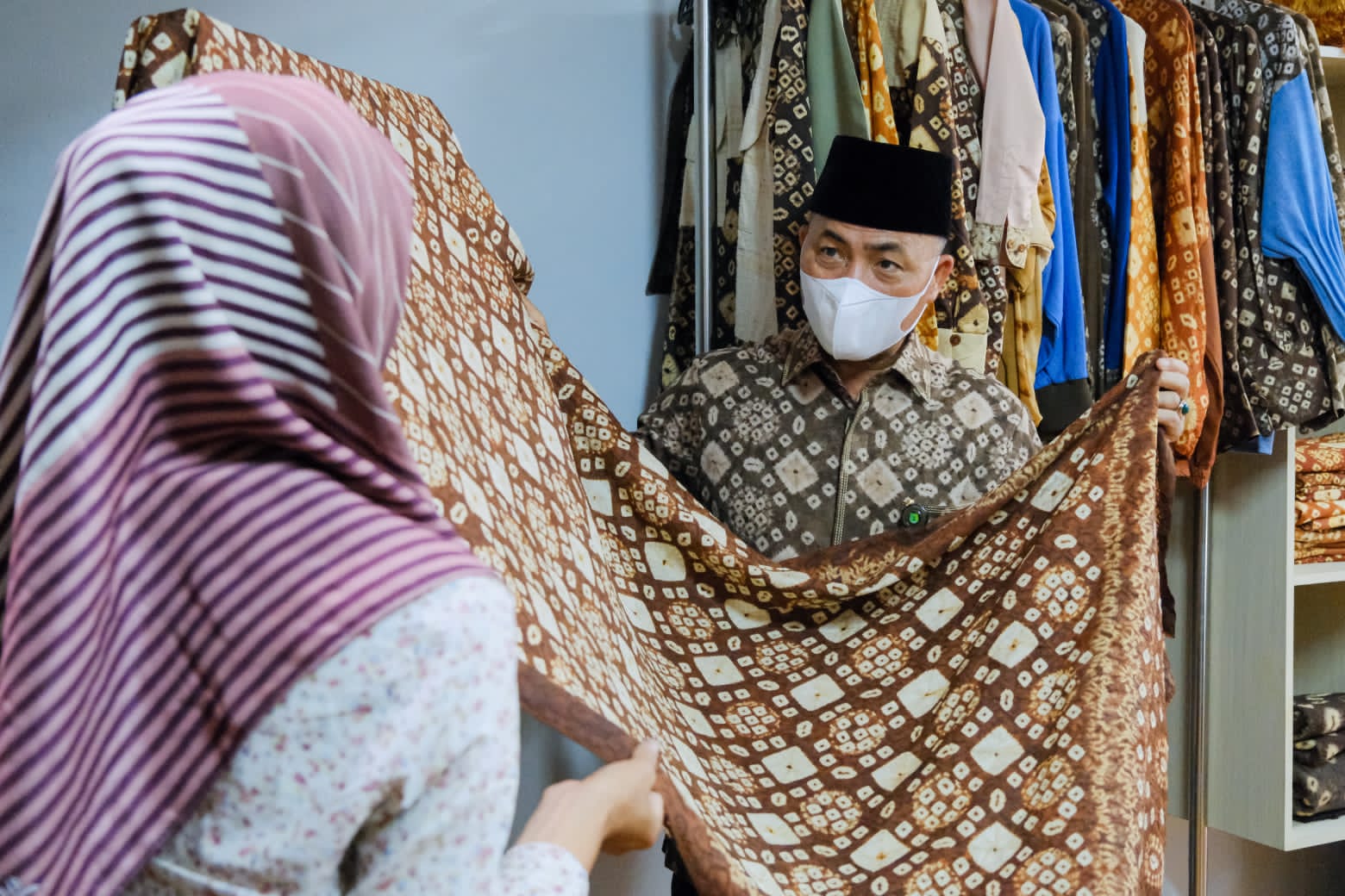 Sekda Muba Apriyadi membuka Gebyar Milenial Bisnis Kreatif 2022 dengan tema 