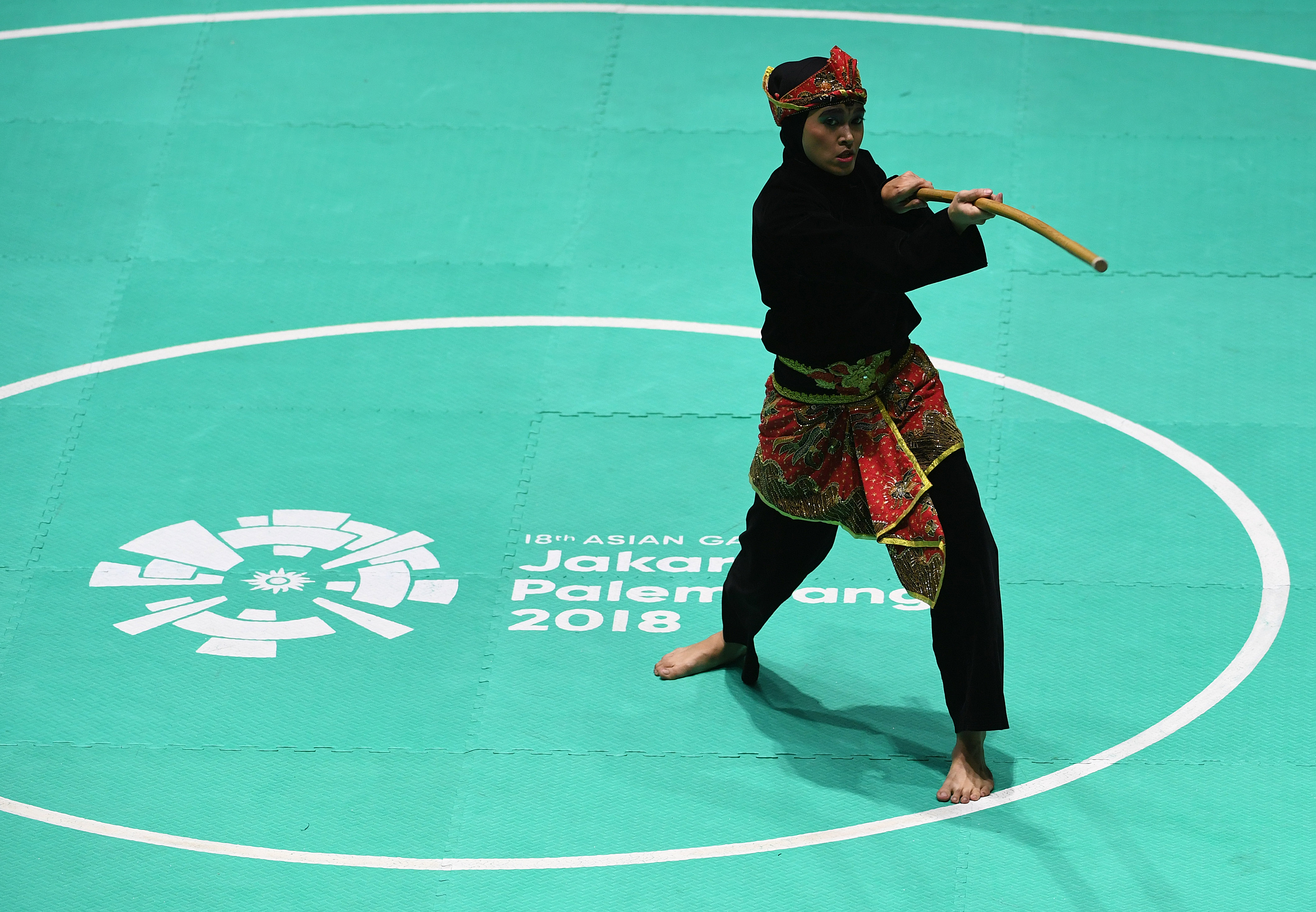 Pesilat Indonesia Puspa Arum Sari diharap bisa kembali menyumbang emas di multiajang SEA Games Vietnam. 