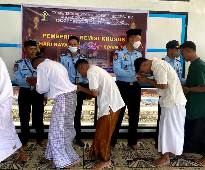 Upacara pemberian remisi Lebaran di Rutan Larantuka, Flores Timur, NTT