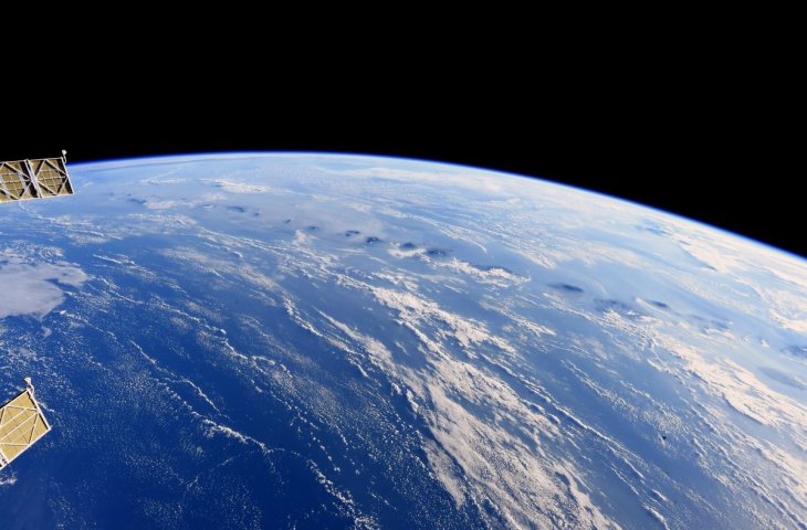 Mengenal Garis Karman, Pembatas Atmosfer Bumi dan Luar Angkasa