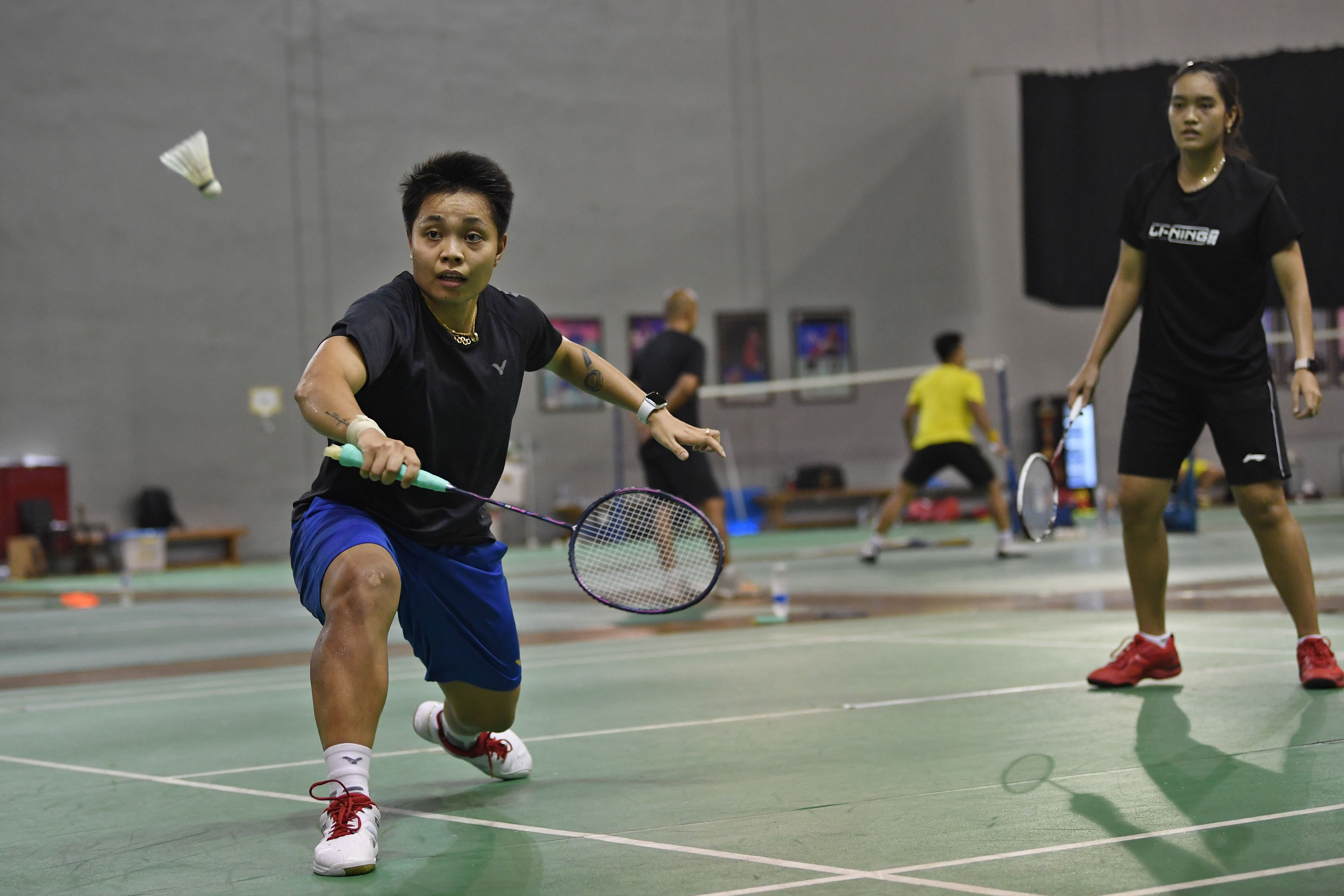 Ilustrasi pebulu tangkis Indonesia saat melakukan latihan.