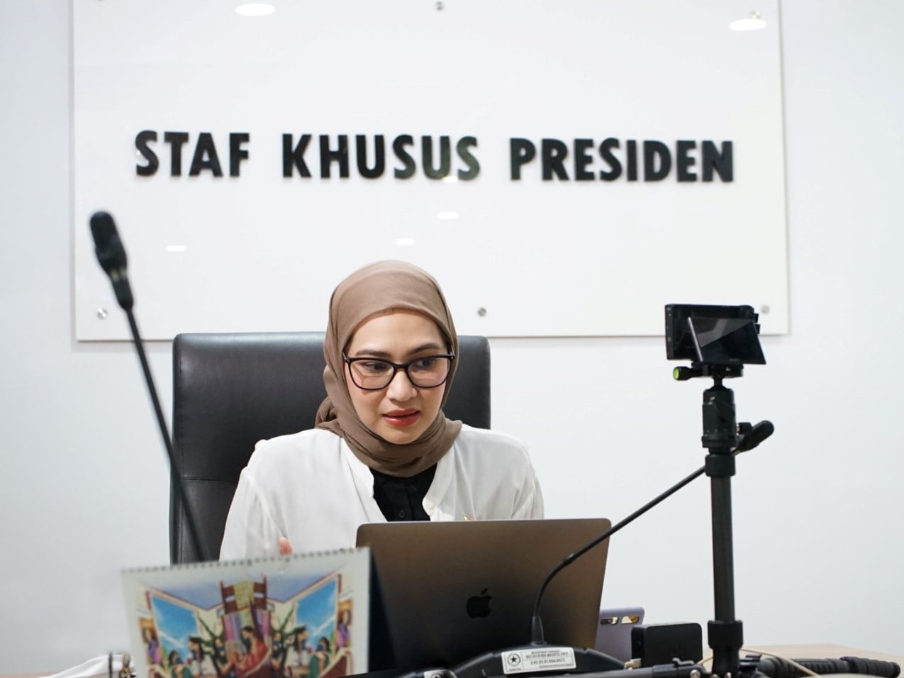 Staf Khusus Presiden Republik Indonesia, Angkie Yudistia.