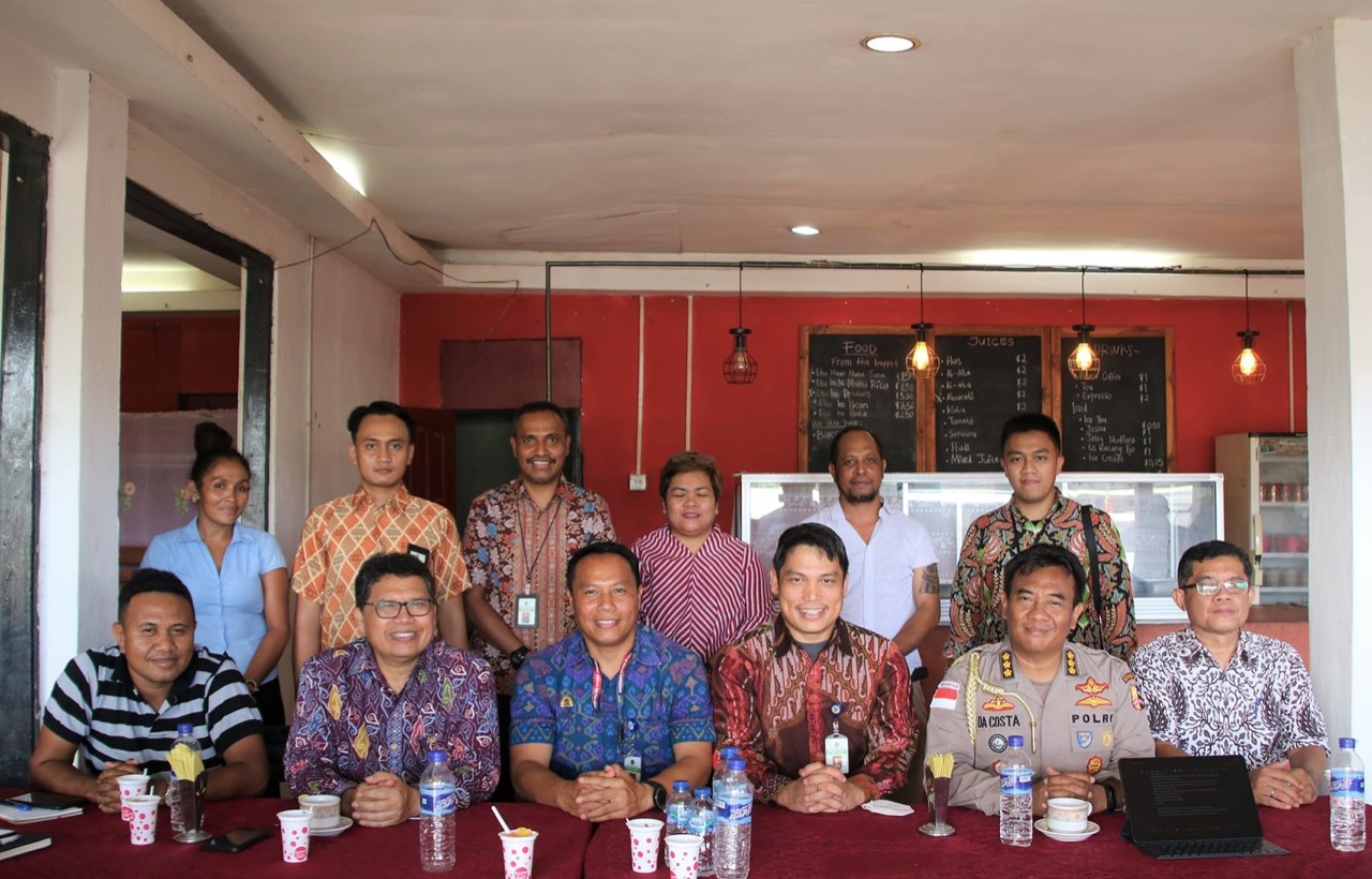  Bea Cukai menggelar diskusi dengan Kedubes RI untuk Timor Leste dan Ketua Kadin Distrik BBobonaro membahas peningkatan kerja sama ekonomi.