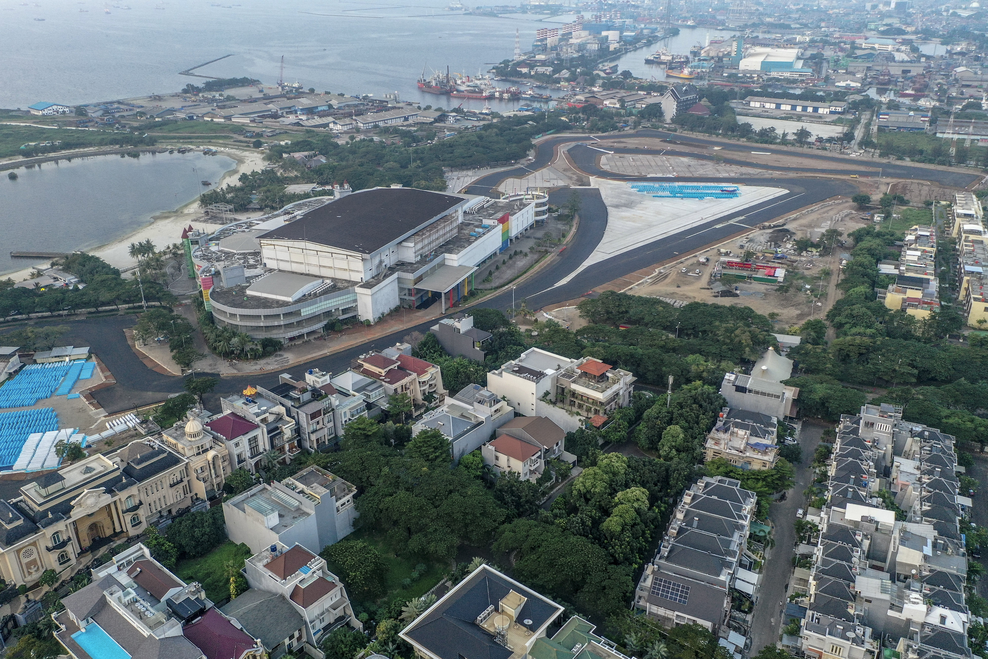 Sirkuit Jakarta International E-Prix Circuit (JIEC) yang telah diaspal di kawasan Taman Impian Jaya Ancol, Jakarta