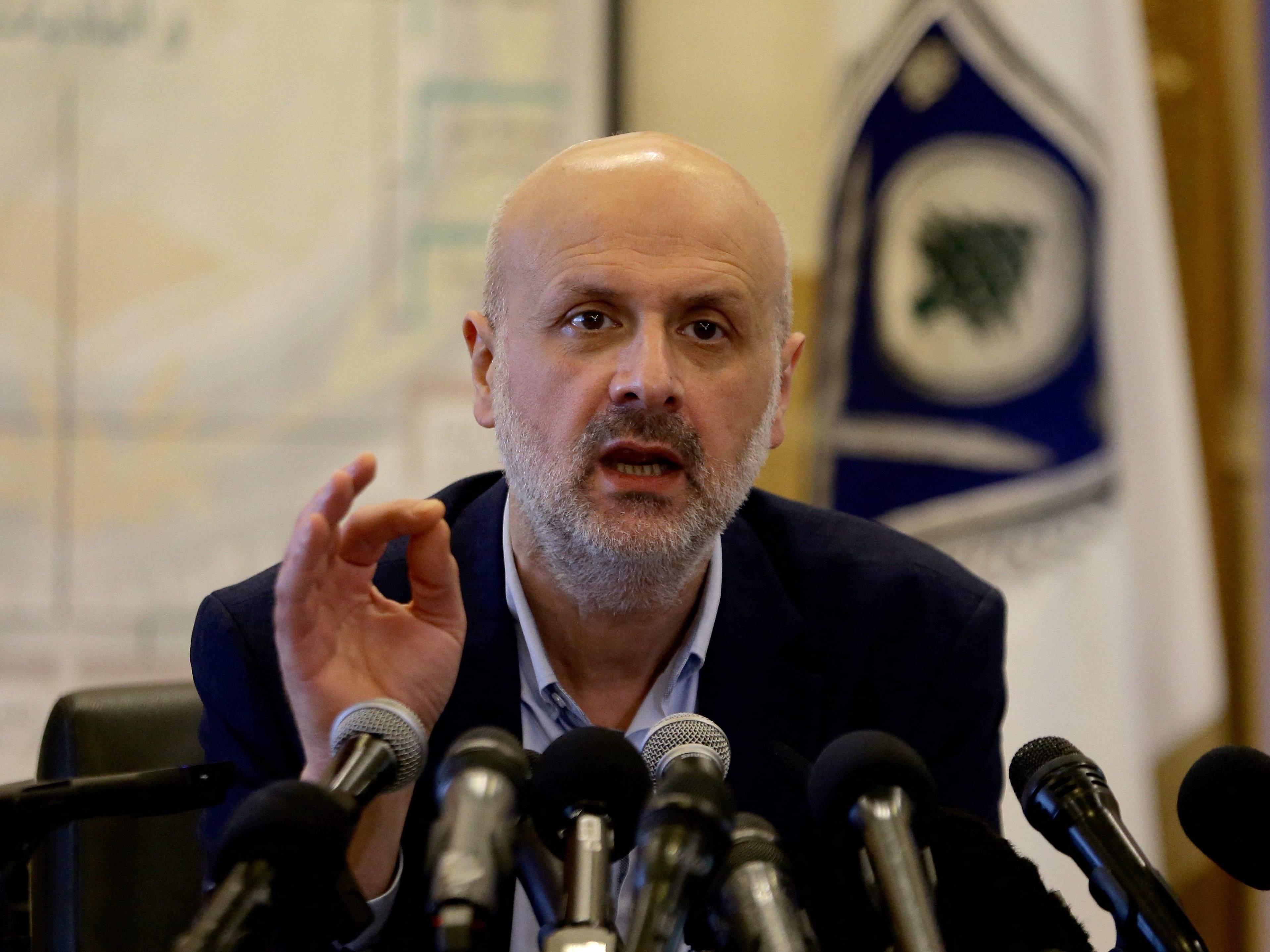 Menteri Dalam Negeri Libanon Bassam Mawlawi berbicara selama konferensi pers saat ia mengumumkan hasil akhir Pemilu, Beirut, Senin (16/5).