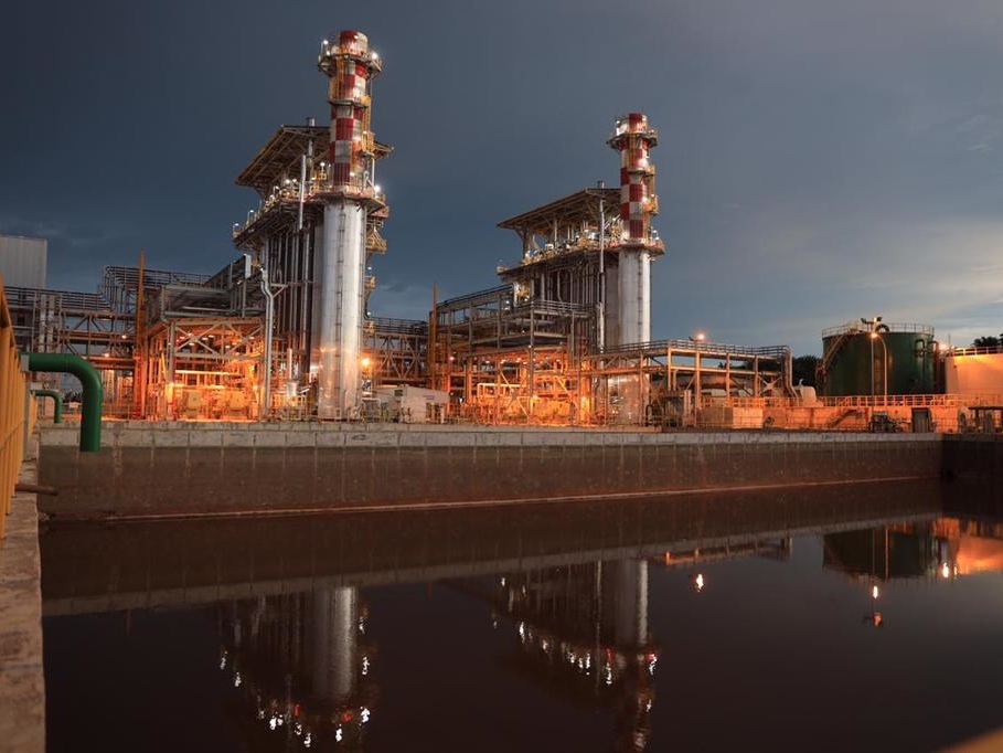 Pembangkit LIstrik Tenaga Gas Uap (PLTGU) Riau berkapasitas 275 megawatt (MW) yang berlokasi di Kawasan Industri Tenayan, Pekanbaru, Riau.