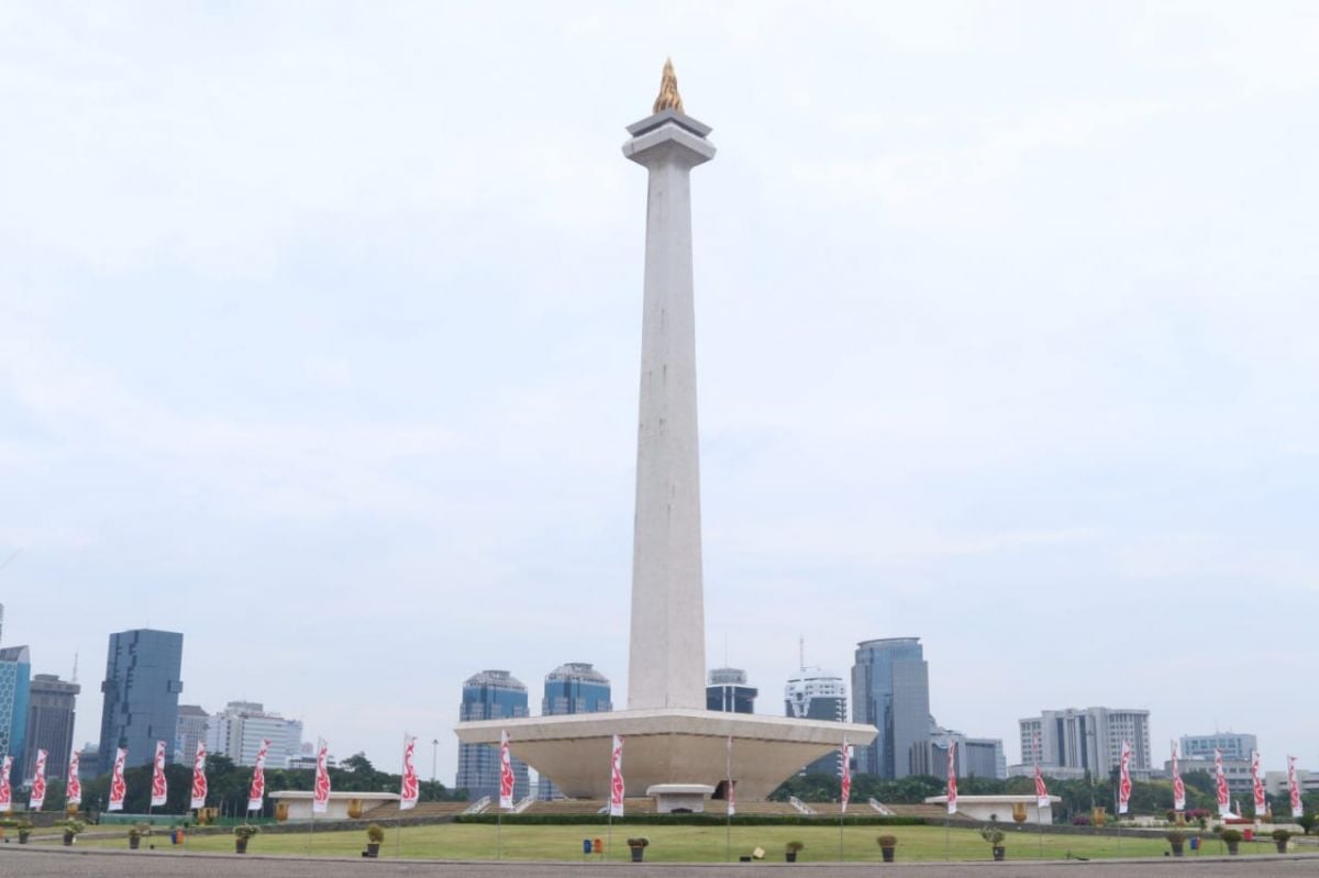 Monas