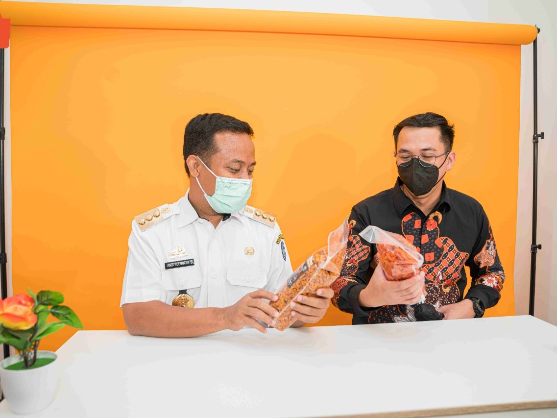 Gubernur Sulsel Harap Kampus Shopee Makassar Naikkan Kelas UMKM