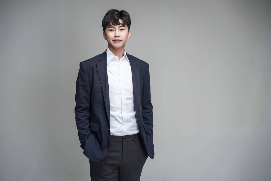 Album Pertama Lim Young-woong Raih Rekor Tertinggi