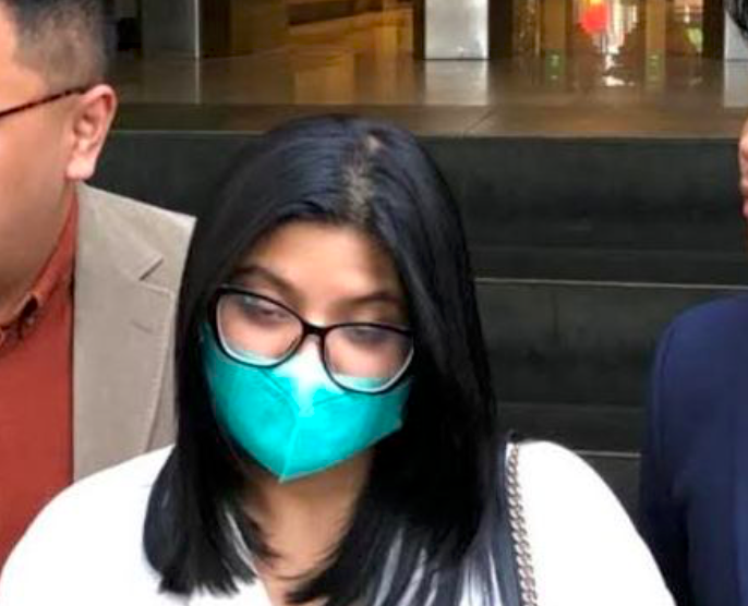 Tersangka kasus pornografi, Gusti Ayu Dewanti atau dikenal sebagai Dea 'OnlyFans'.d