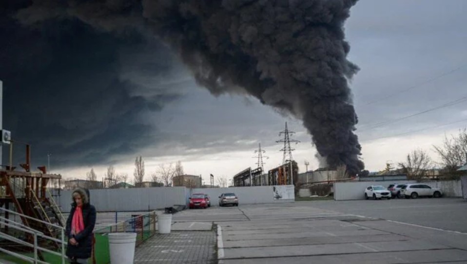 Kyiv: Rusia Hancurkan Landasan Bandara Odesa
