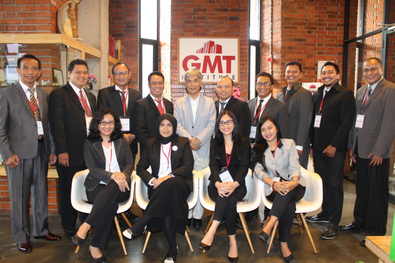 Peserta Trainer dan para pelatih  GMT Institute