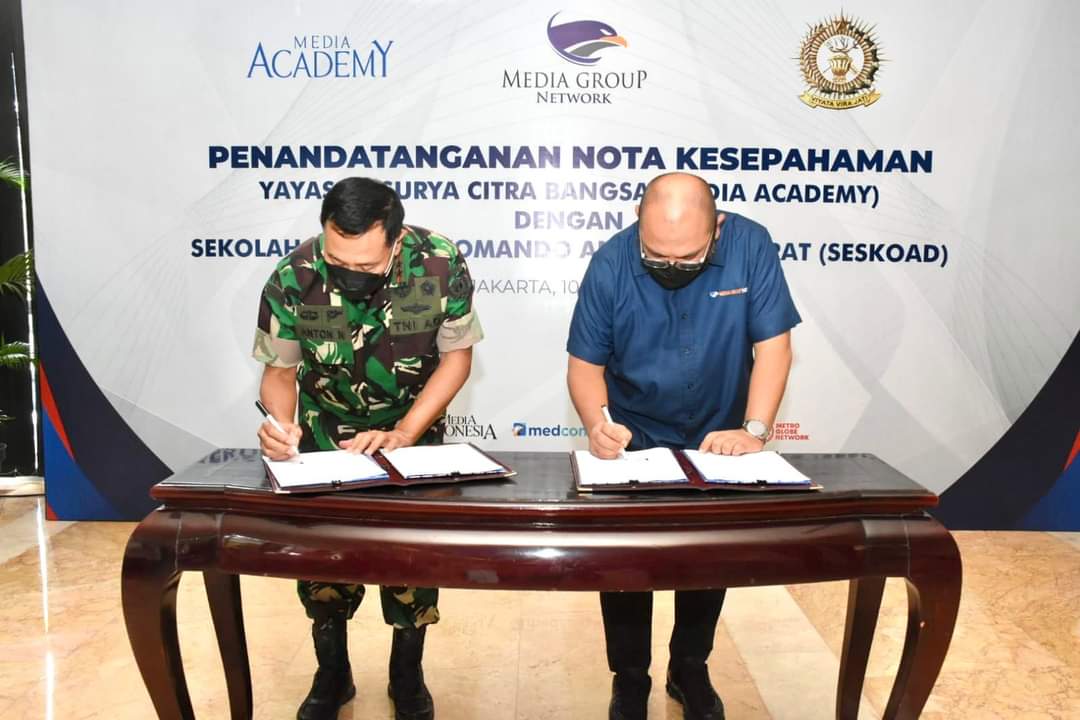 Penandatanganan nota kesepahaman Media Academy dengan Seskoad untuk pelatihan jurnalistik