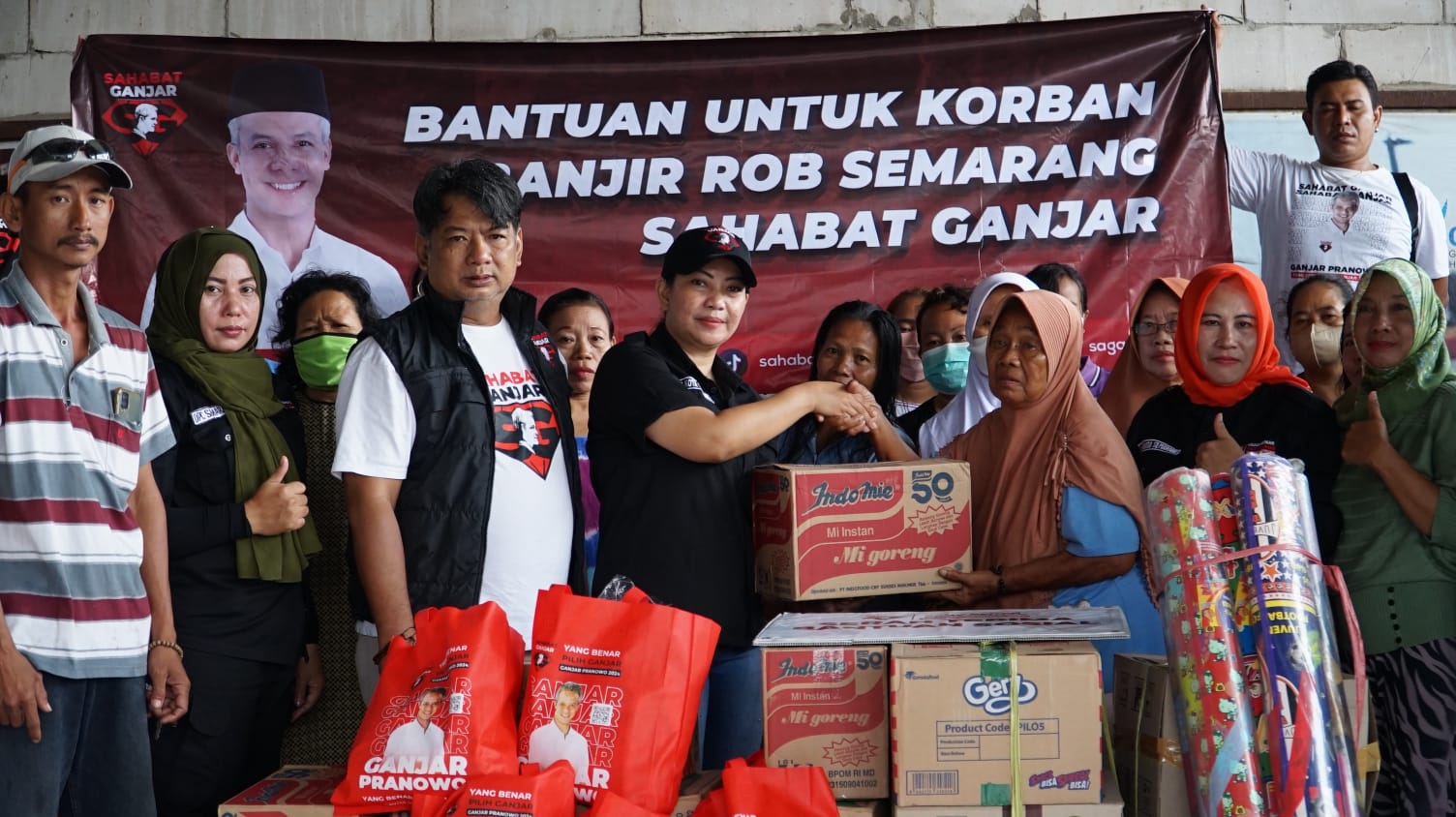 Sahabat Banjir Gelar Aksi Sosial untuk Korban Banjir Rob Semarang