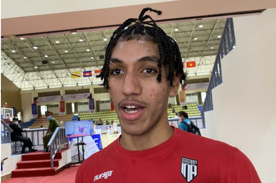 Pemain timnas bola basket Indonesia Derrick Michael Xzavierro