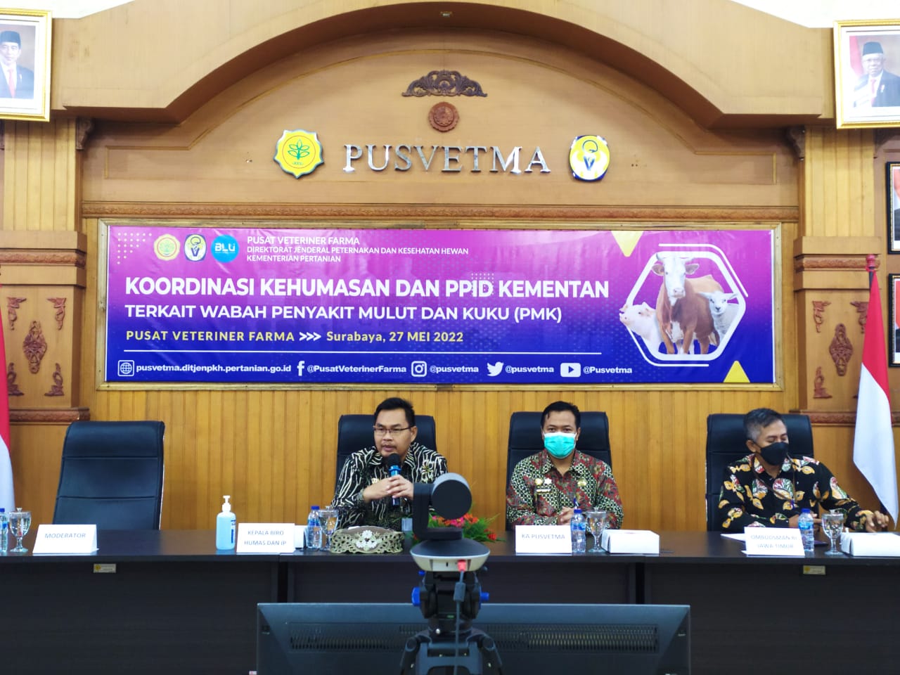 Kepala Perwakilan Ombudsman Jatim, Agus Muttaqin, melakukan kunjungan ke Pusat Veteriner Farma (Pusvetma) di Surabaya, Jumat (27/5). 
