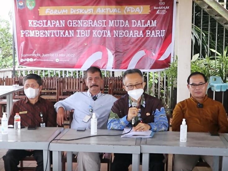 Kepala Badan Strategi Kebijakan Dalam Negeri (BSKDN) Kementerian Dalam Negeri Eko Prasetyanto Purnomo Putro (tiga dari kiri).