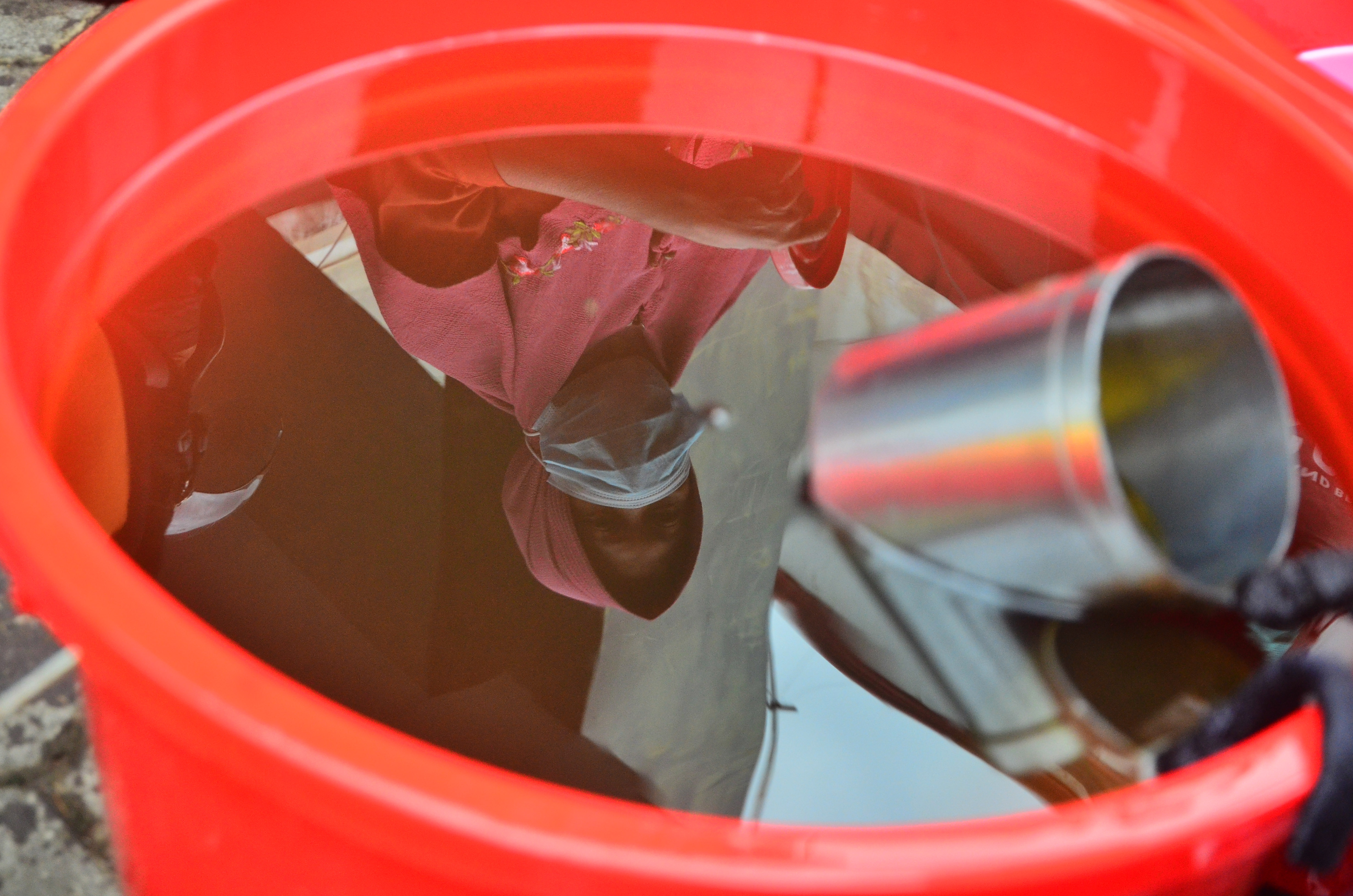 Ilustrasi minyak goreng curah