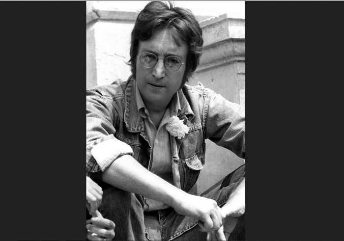 Mendiang John Lennon