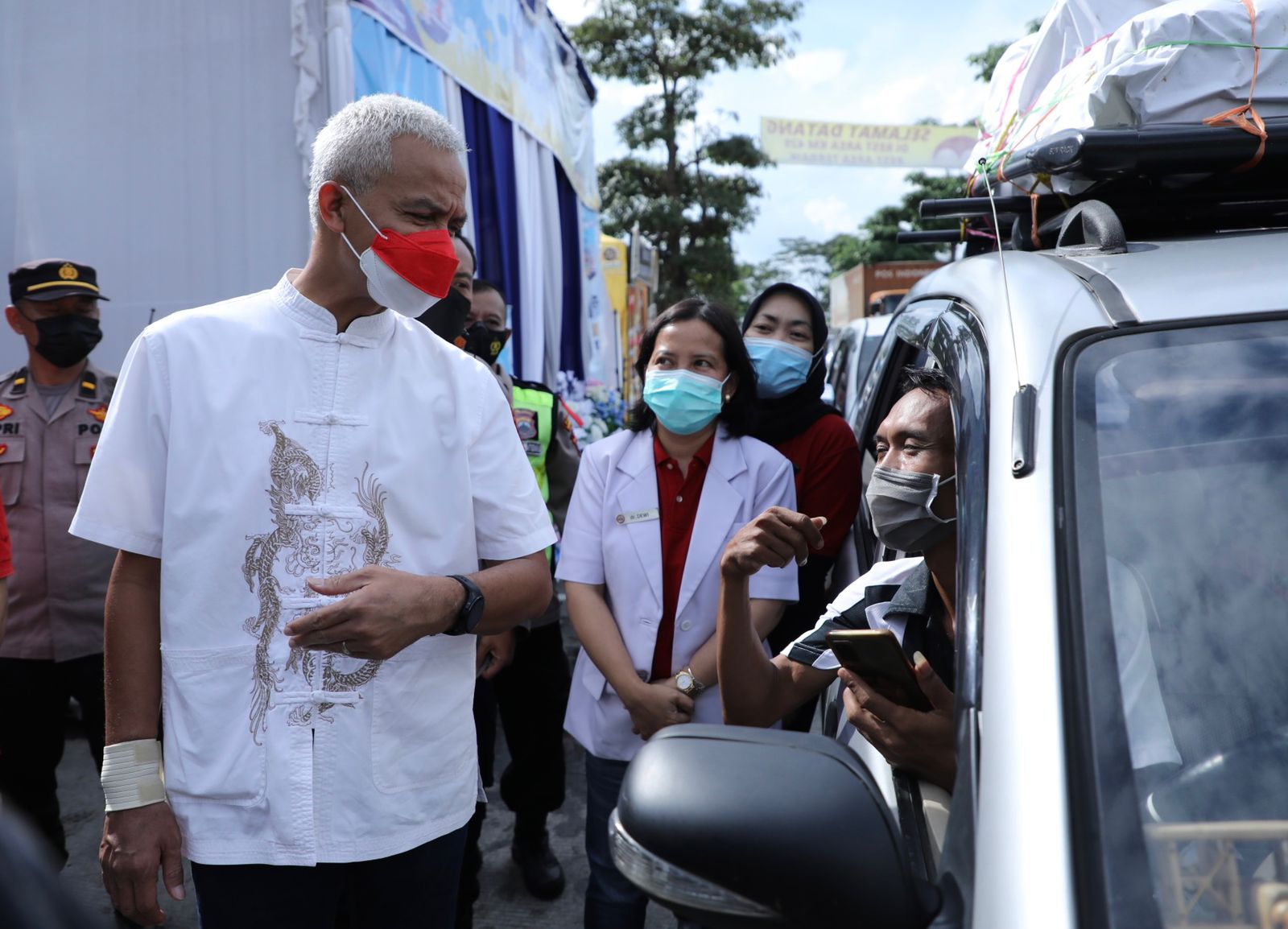 Gubernur Jateng Ganjar Pranowo didampingi jajaran Polres Semarang meninjau rest area Tol Semarang-Solo KM 429 dan KM 456 A Pabelan, Salatiga